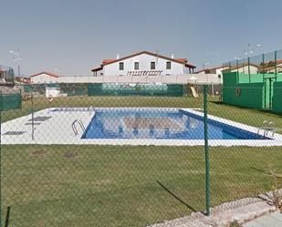 Piscina de Casa o xalet en venda en A Merca   amb Jardí privat, Terrassa i Piscina