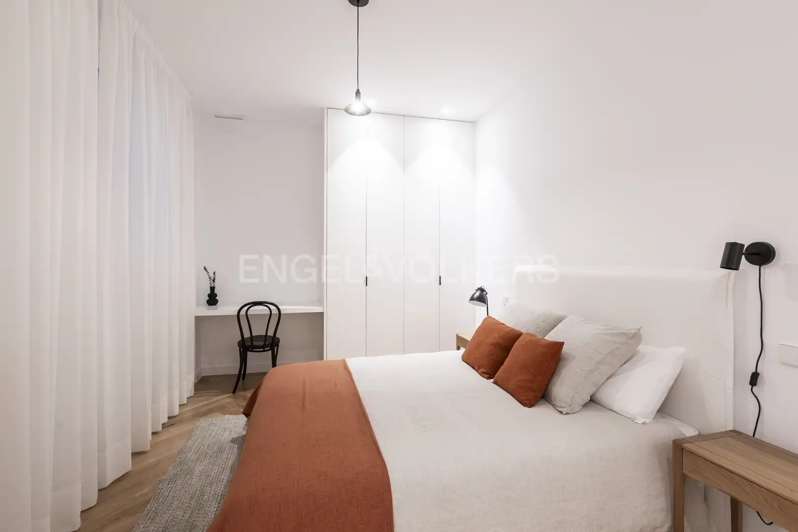Schlafzimmer von Wohnung zum Verkauf in Madrid mit Klimaanlage, Heizung und Möbliert