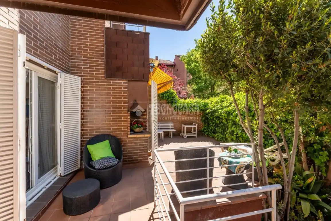 Terraza de Casa adosada en venta en Las Rozas de Madrid con Aire acondicionado, Calefacción y Terraza