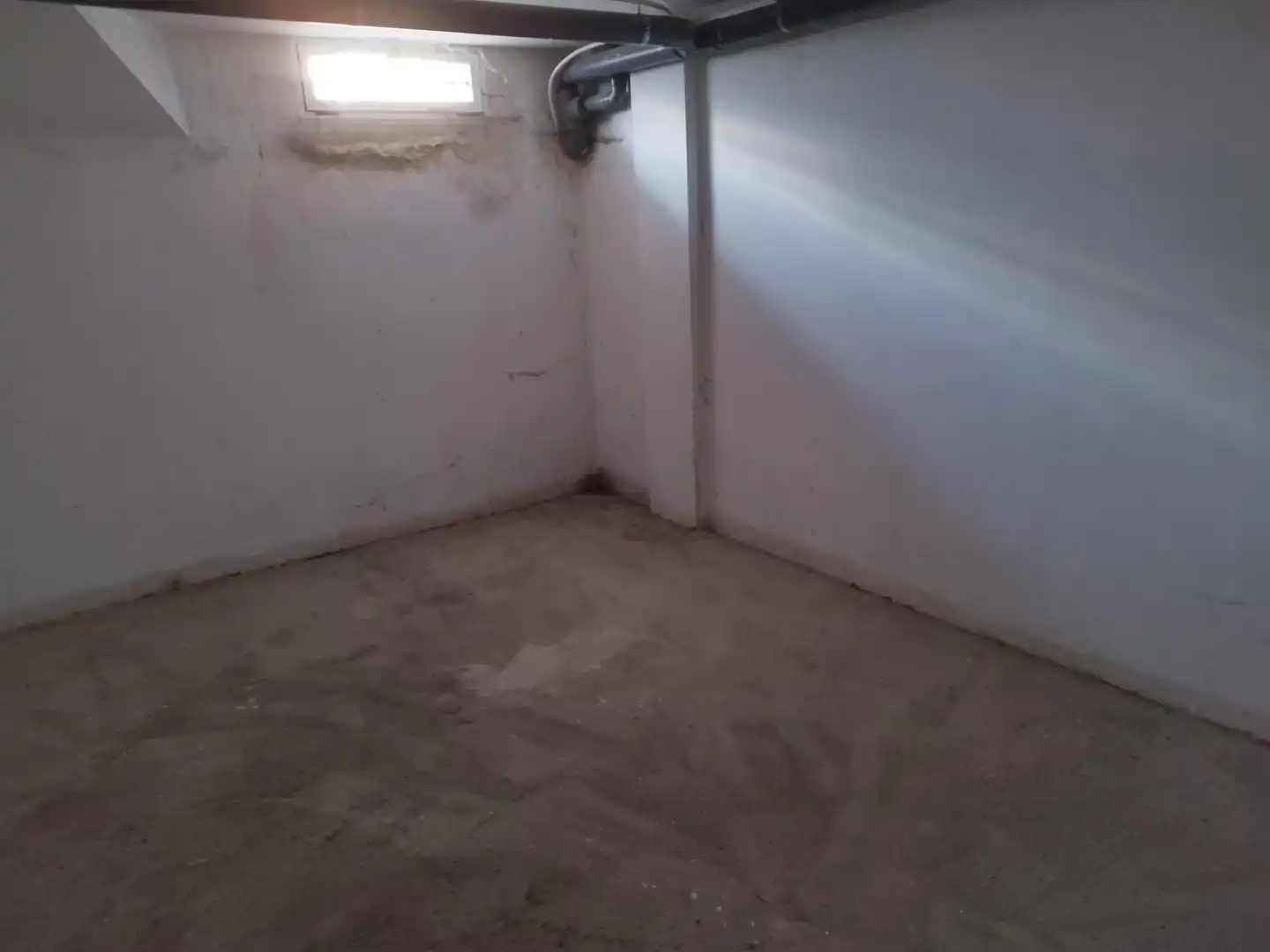 Casa adosada en venda en Congosto amb Jardí privat
