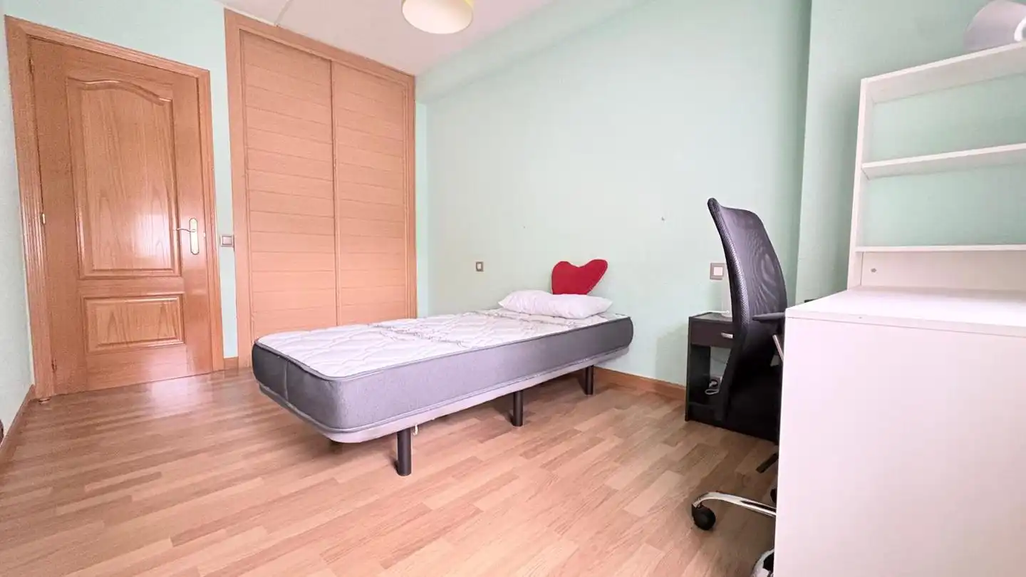 Piso con ascensor en venta en Caballería Española, imagen 31