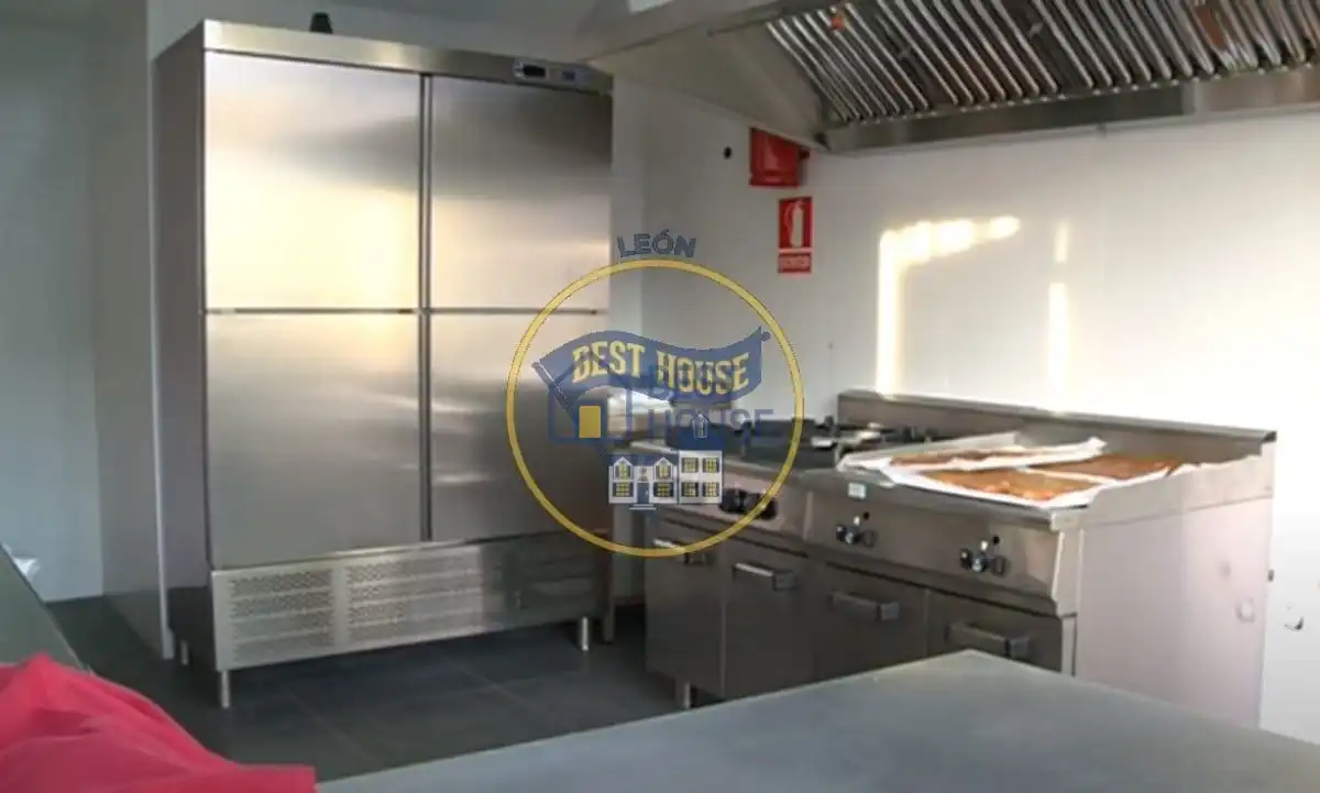 Kitchen of Houses for sale in Sariegos  with Heating, Parquet flooring and Terrace