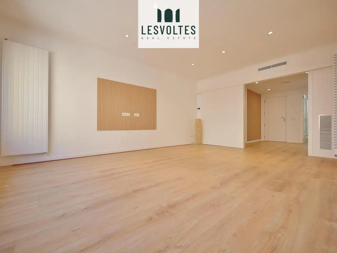 Living room of Flat for rent in Palafrugell  with Parquet flooring