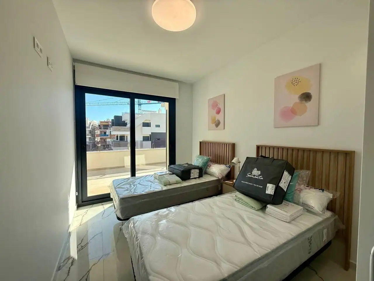 Habitación de Ático en venta en Orihuela con Aire acondicionado, Terraza y Trastero