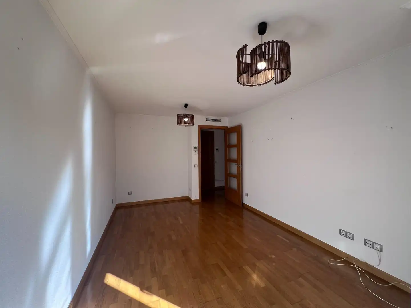 Flat for rent in Madrid  with Air Conditioner, Heating and Private garden