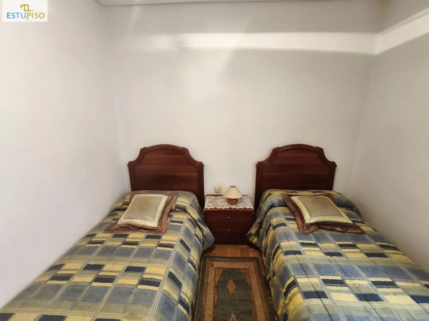 Habitación de Piso en venta en Vitoria - Gasteiz con Calefacción, Parquet y Terraza