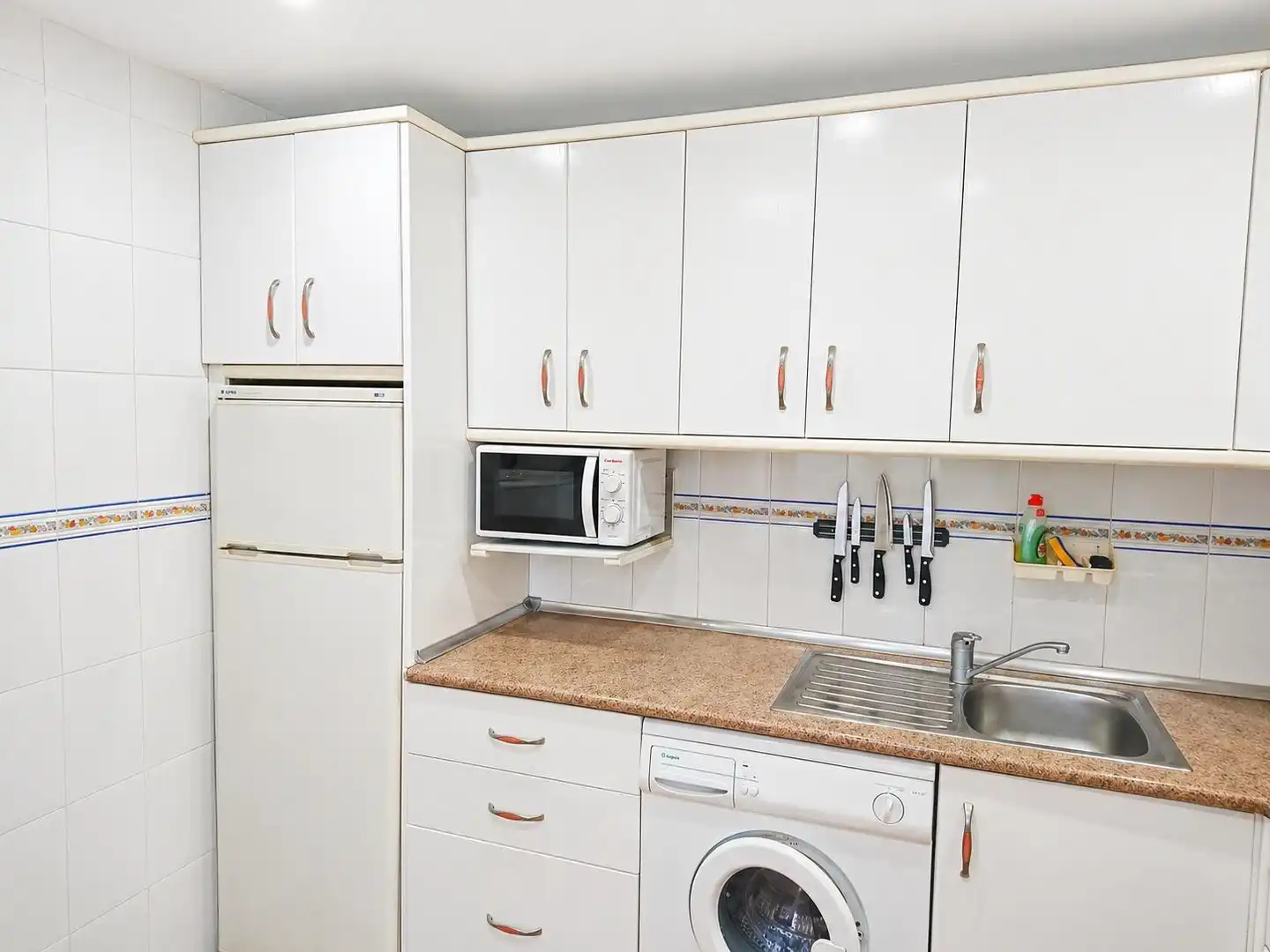 Cuina de Apartament en venda en Marbella amb Aire condicionat, Terrassa i Traster