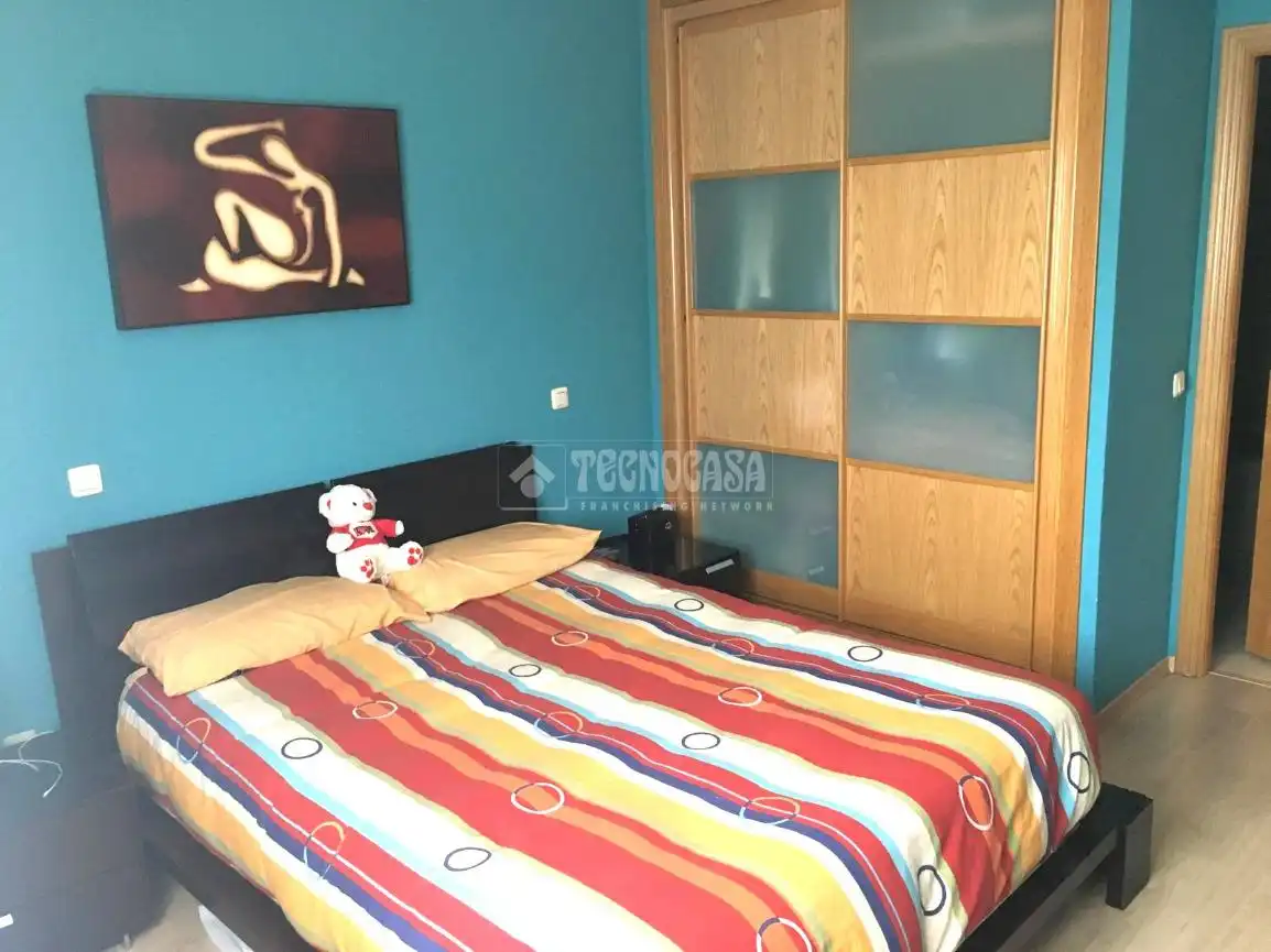 Habitación de Piso en venta en Parla con Aire acondicionado