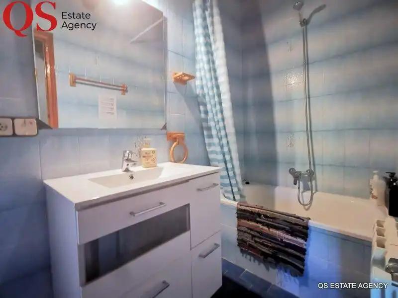 Baño de Finca rústica en venta en La Cellera de Ter con Aire acondicionado, Calefacción y Jardín privado