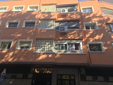 Pis amb balcó en venda a Calle MALAGA