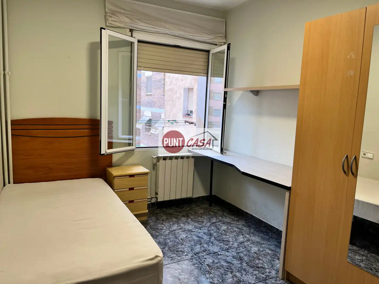 Habitación de Piso de alquiler en Lleida con Calefacción, Terraza y Amueblado