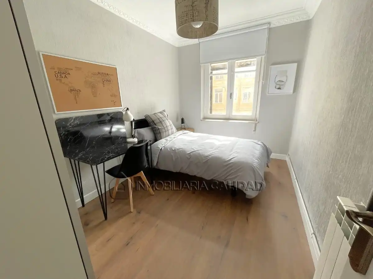 Bedroom of Flat for rent in Burgos  with Heating and Furnished