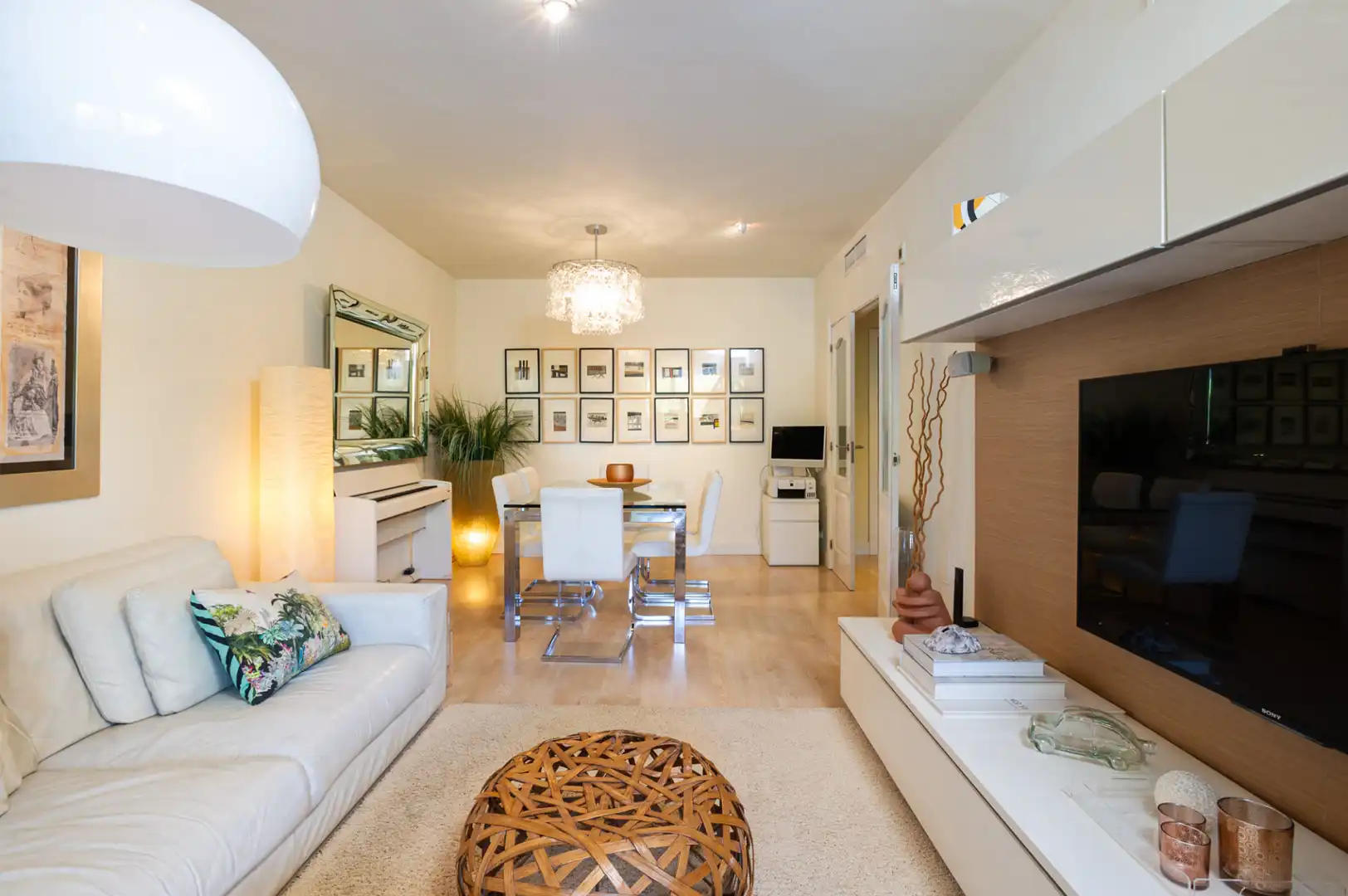 Sala de estar de Apartamento en venta en Marbella con Aire acondicionado, Terraza y Horno