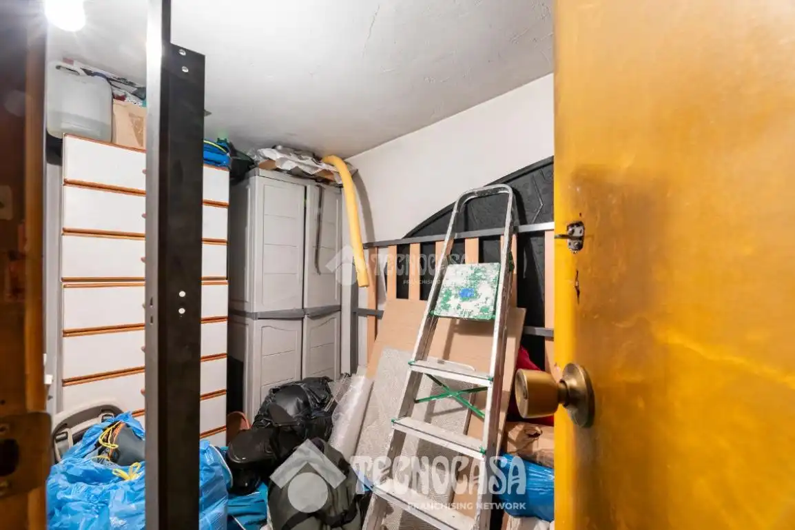 Flat for sale in Las Rozas de Madrid  with Storage room and Community pool