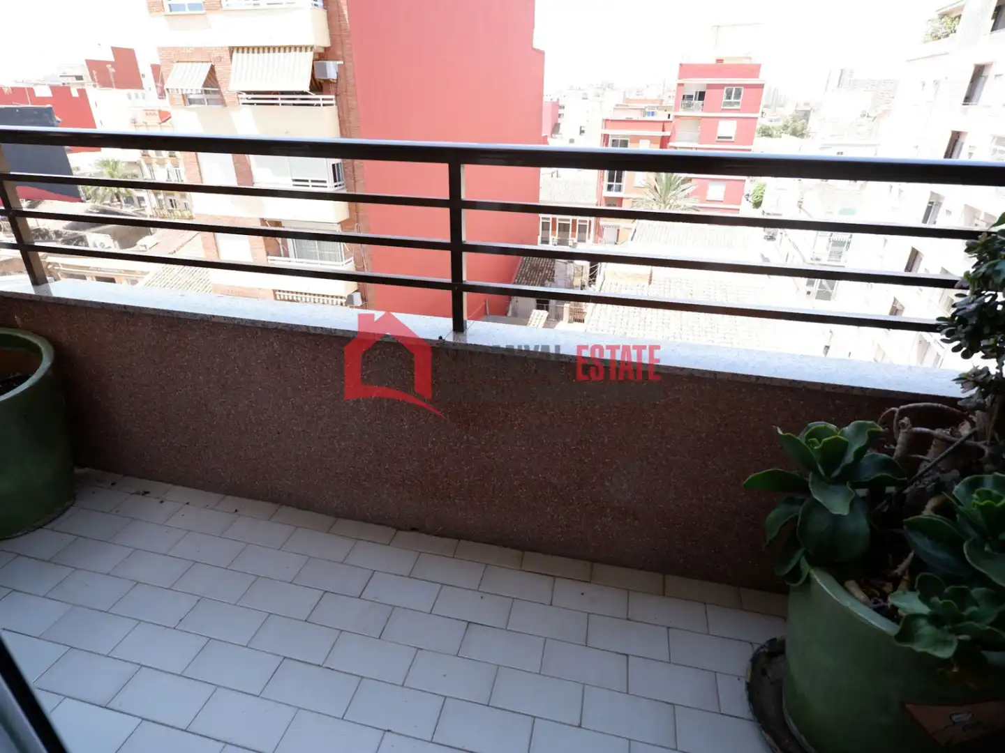 Terrassa de Apartament de lloguer en Valencia amb Aire condicionat, Moblat i Balcó