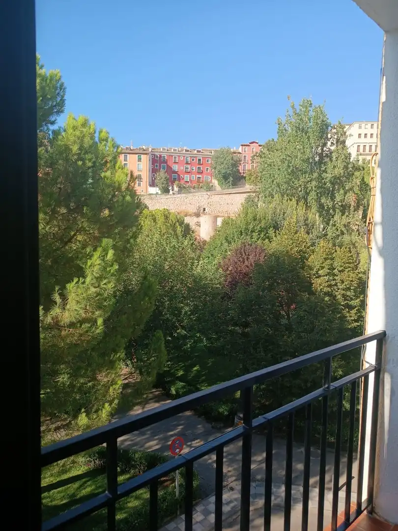 Terrasse von Wohnung zur Miete in Cuenca mit Heizung, Terrasse und Möbliert