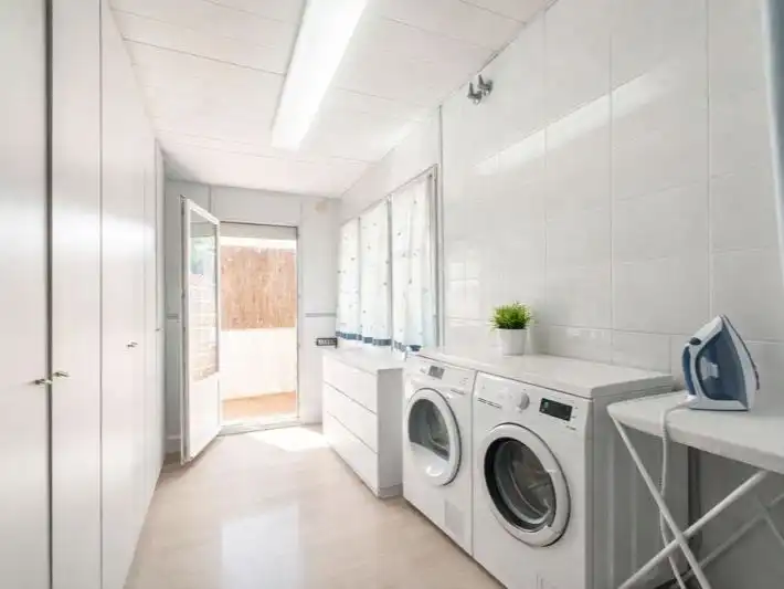 Casa amb piscina en venda a Carrer Canal de Suez 6, imagen 18