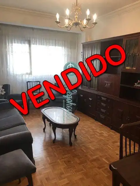 Habitación de Piso en venta en Segovia Capital con Calefacción, Trastero y Amueblado