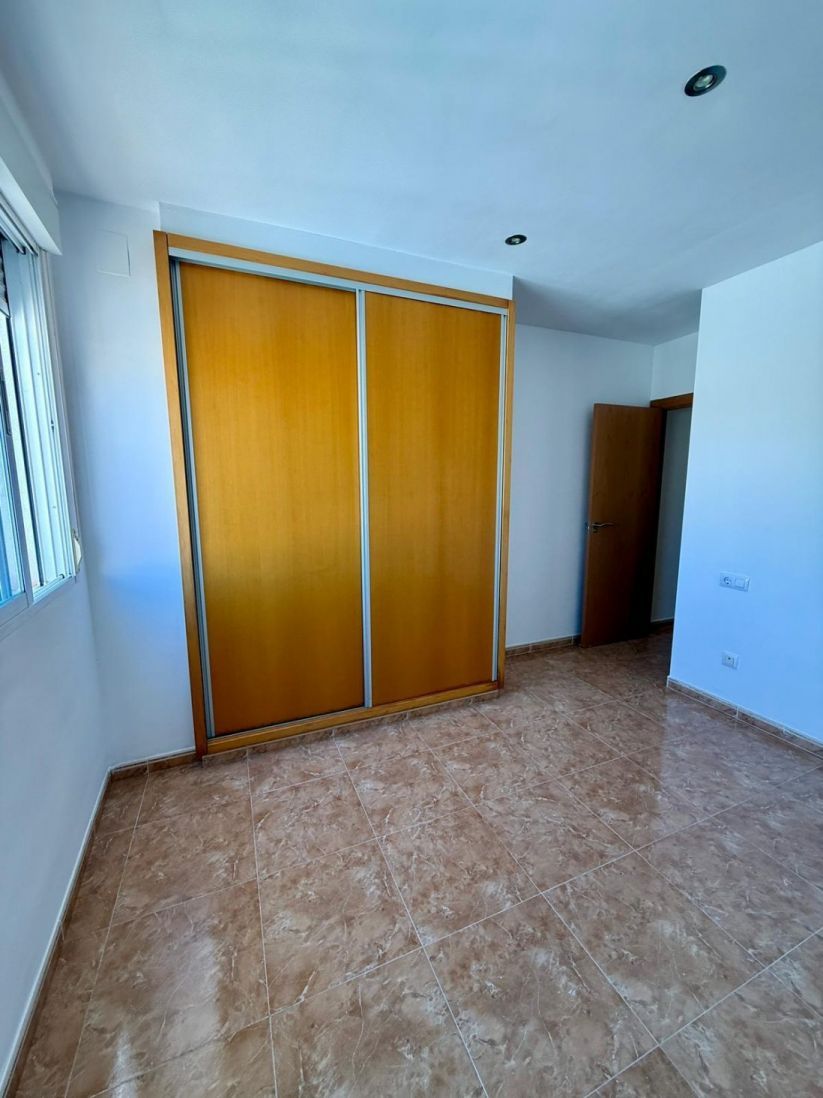 Schlafzimmer von Wohnung miete in Torreblanca mit Terrasse, Abstellraum und Alarm