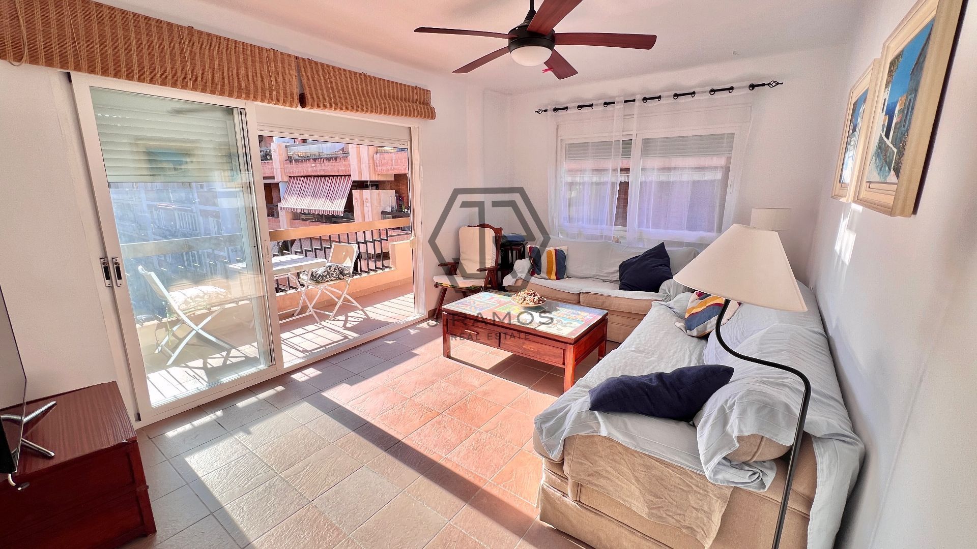 Sala d'estar de Pis de lloguer en Vélez-Málaga amb Aire condicionat, Calefacció i Terrassa