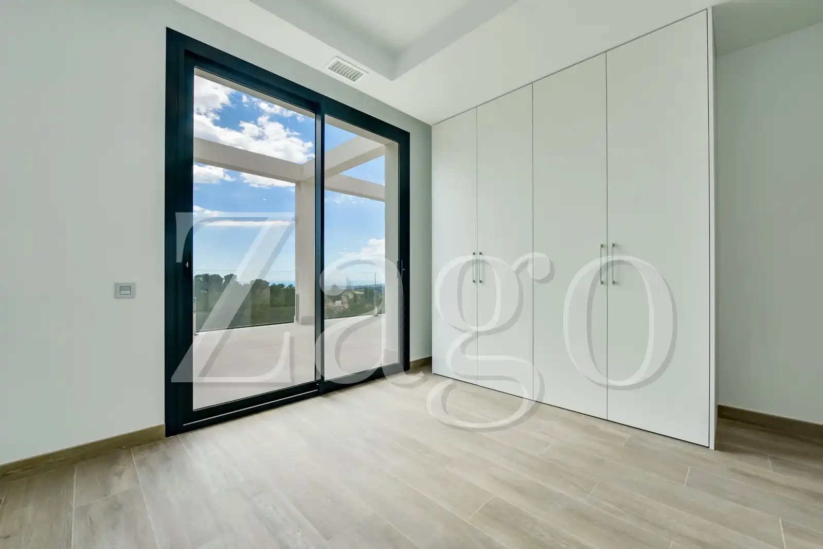 Maison avec jardin à vendre à Golf Bahía