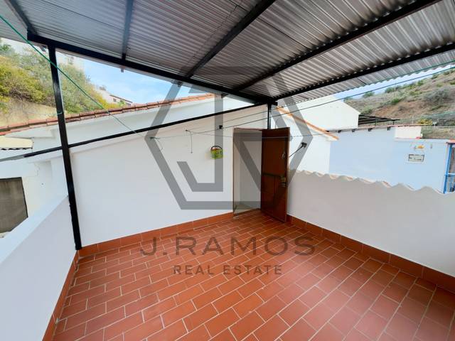 Casa adosada en Venta en cristo en Viñuela