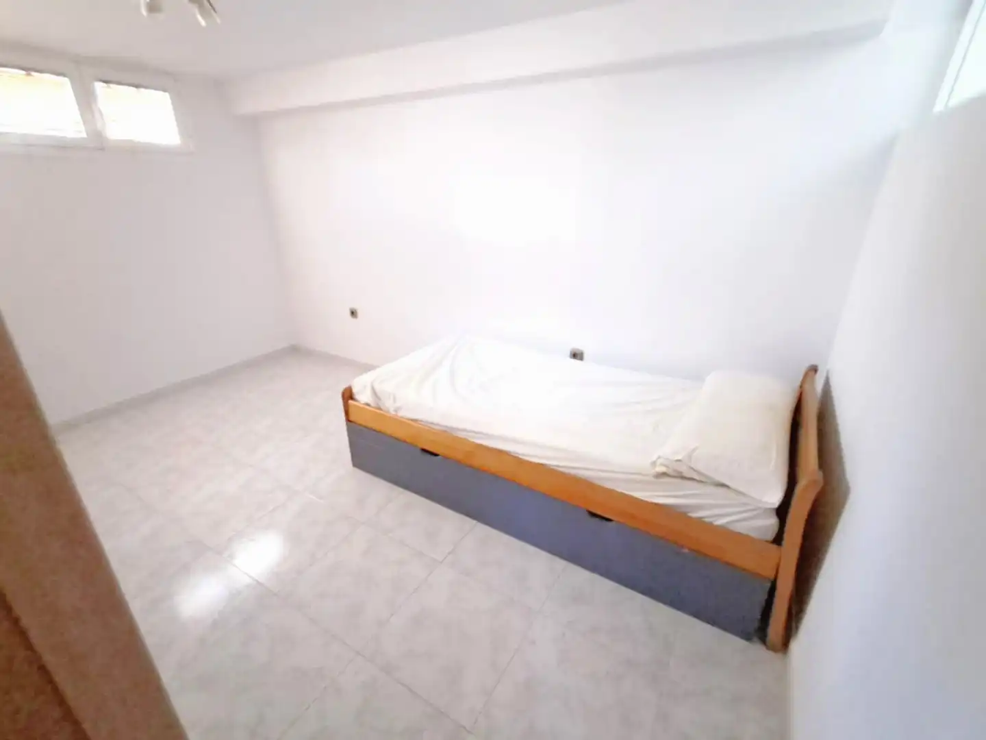 Dormitori de Casa adosada en venda en Benalmádena amb Aire condicionat, Calefacció i Jardí privat