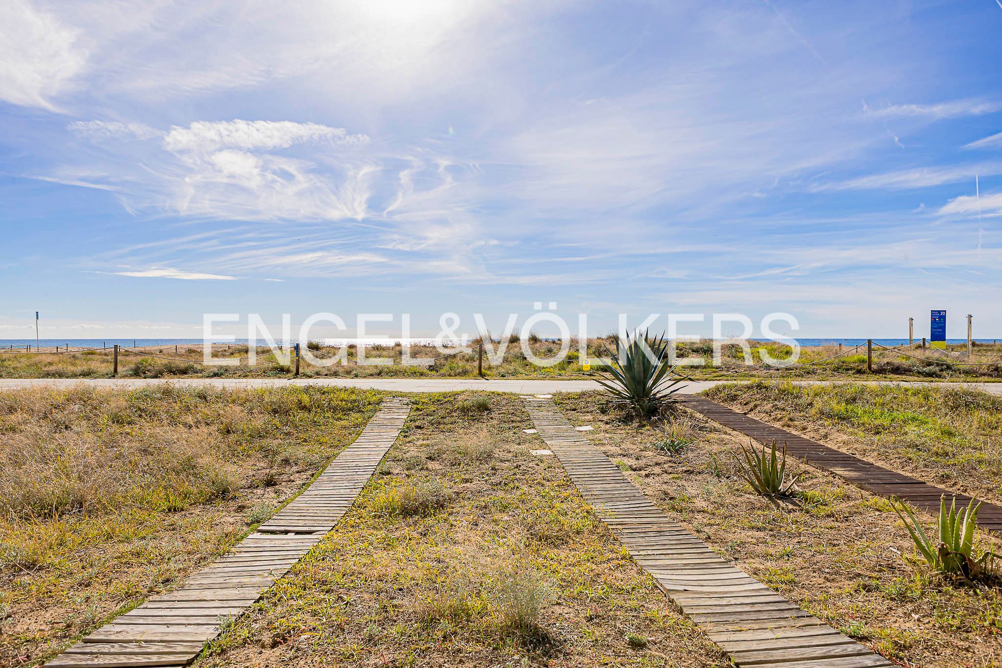 Wohnungen zum verkauf in Castelldefels mit Klimaanlage, Heizung und Privatgarten
