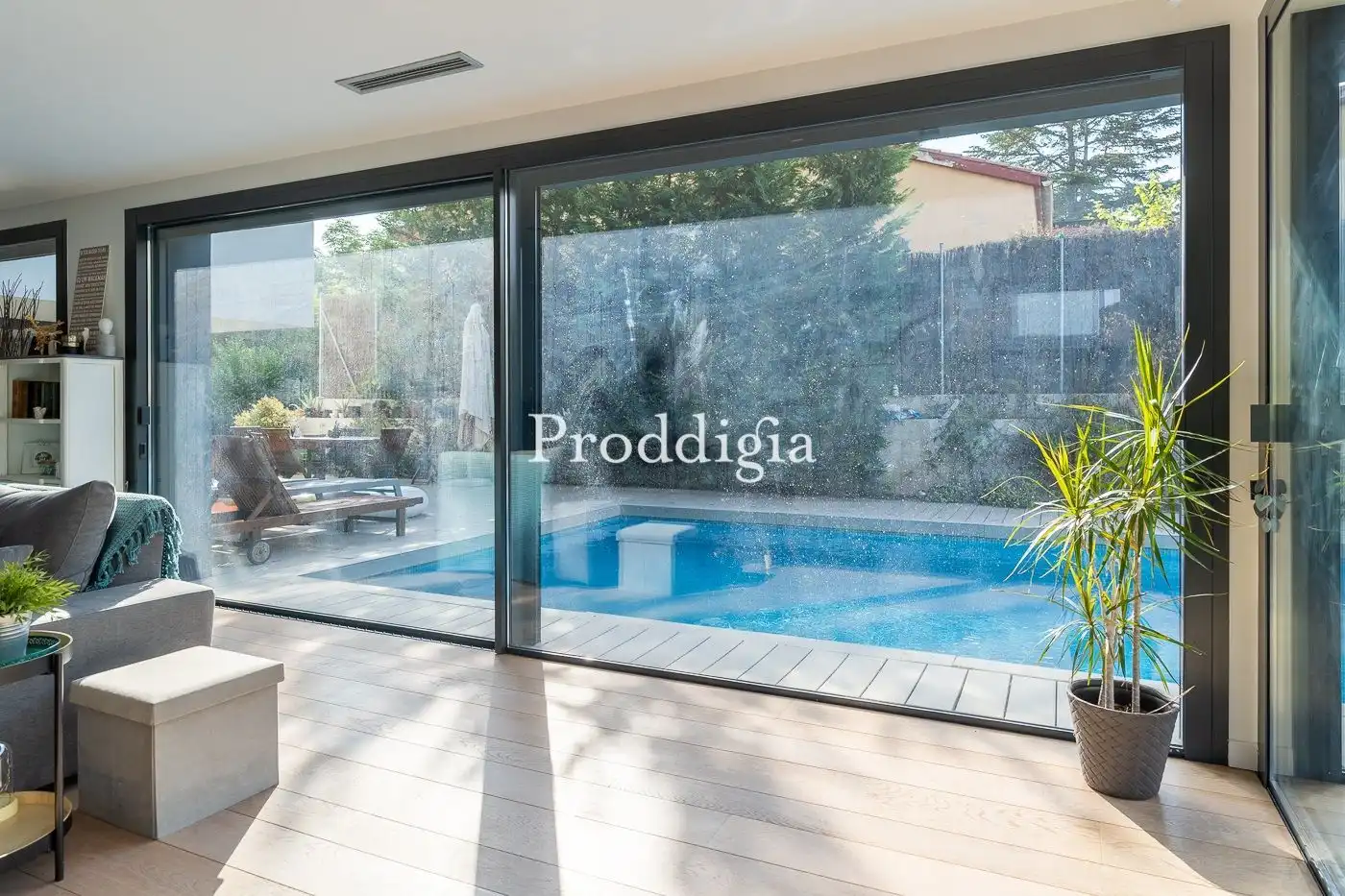 Piscina de Casa o xalet en venda en Sant Cugat del Vallès amb Aire condicionat, Calefacció i Traster