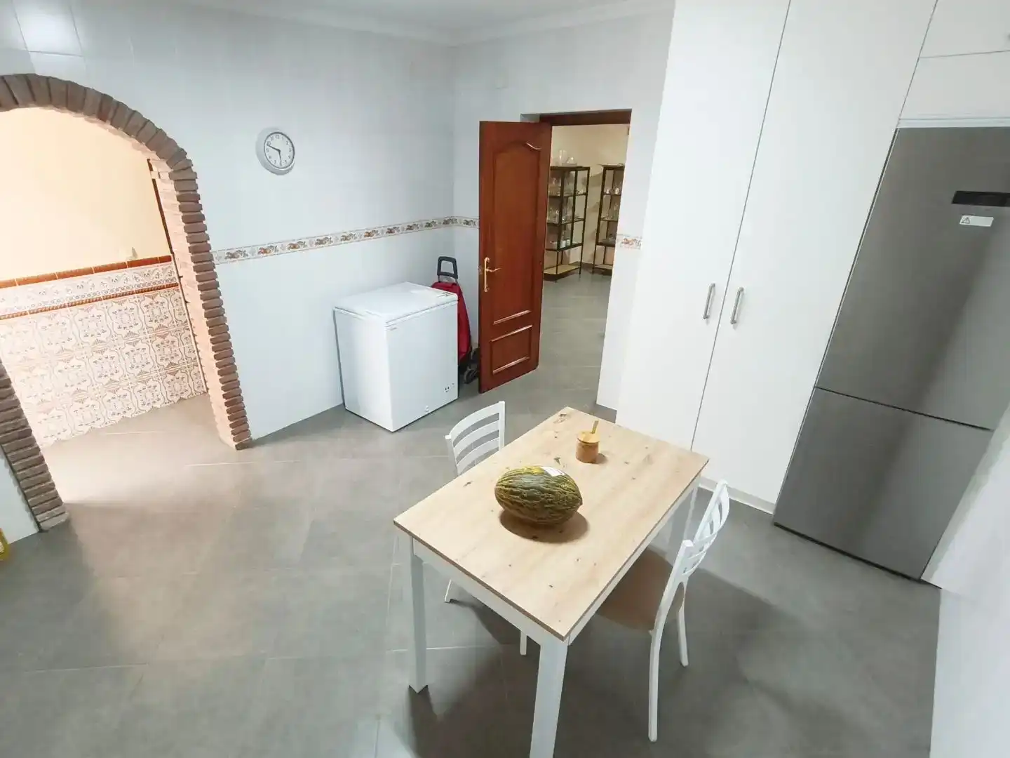 Cuina de Casa adosada en venda en Vélez-Málaga amb Aire condicionat, Terrassa i Traster