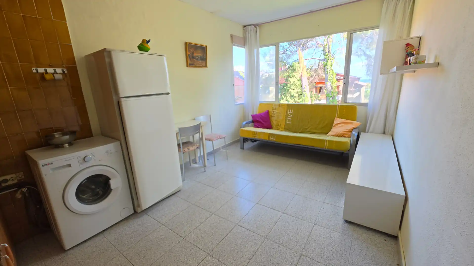 Habitación de Estudio en venta en Tarragona con Amueblado y Piscina comunitaria