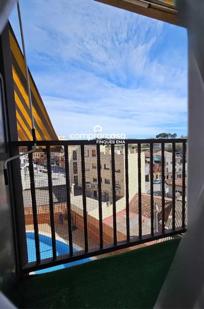 Terrassa de Àtic en venda en Rubí amb Terrassa, Balcó i Piscina comunitària