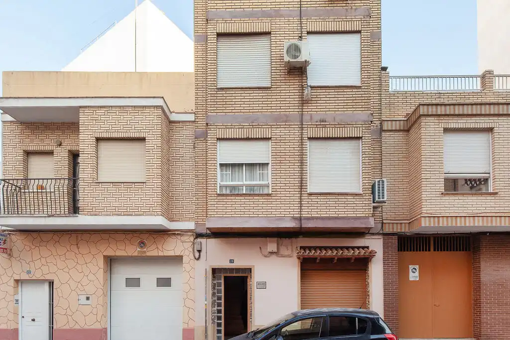 Vista exterior de Piso en venta en Paterna con Balcón
