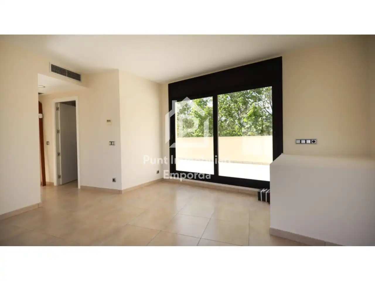 Sala d'estar de Àtic en venda en Llançà amb Aire condicionat, Calefacció i Terrassa