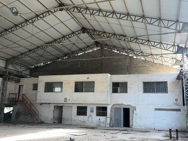 Industrial building for sale in Avenida Zaragoza
