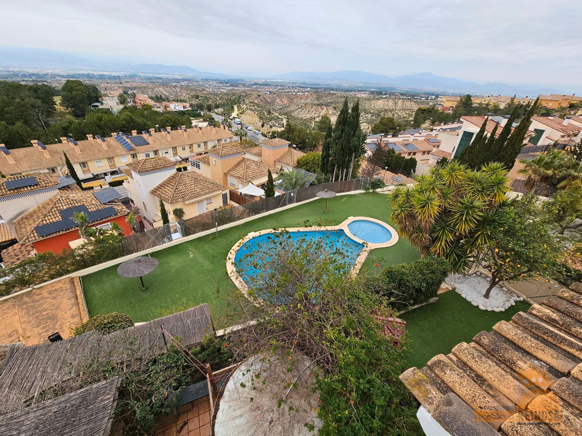 Piscina de Casa adosada en venda en Molina de Segura amb Aire condicionat, Calefacció i Jardí privat