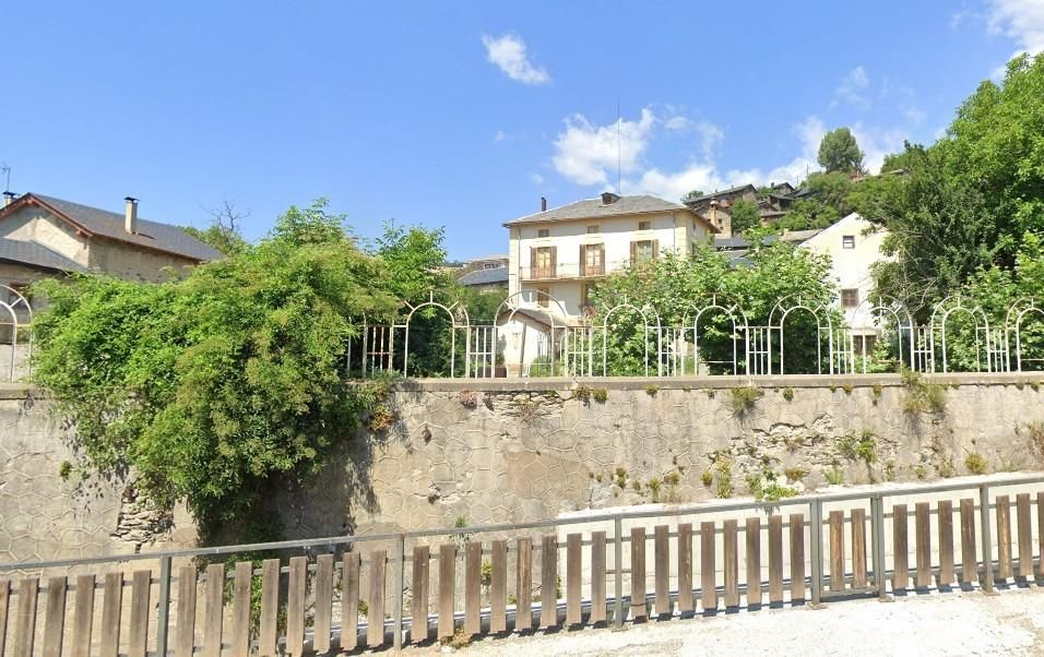 Vista exterior de Finca rústica en venda en Ger amb Calefacció i Traster