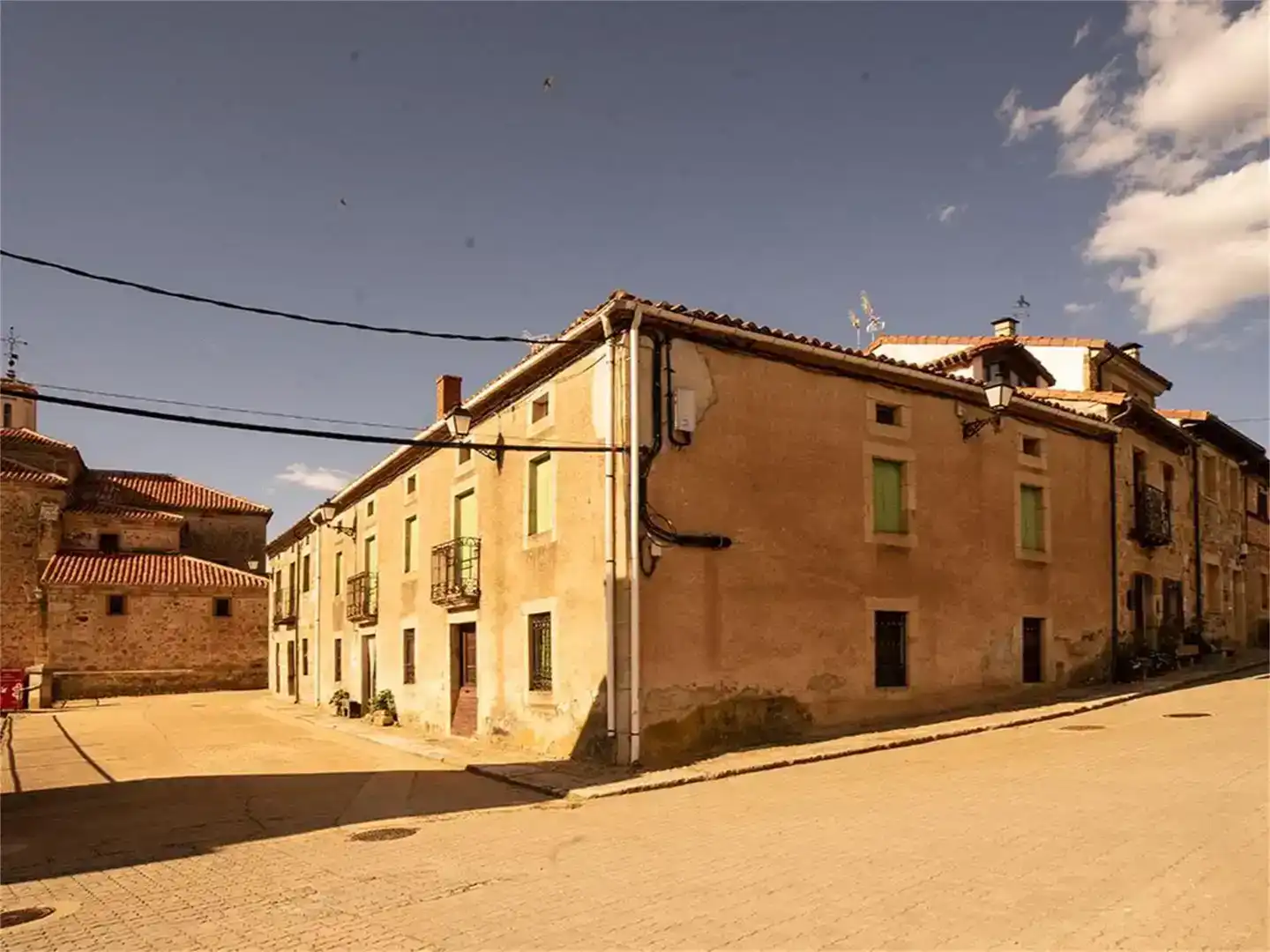 Vista exterior de Casa adosada en venda en El Royo   amb Moblat i Balcó