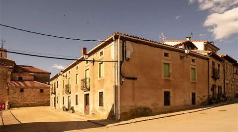 Foto 2 de Casa adosada en venda a Travesía de la Plaza, El Royo , Soria
