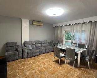 Wohnzimmer von Wohnung zum verkauf in  Barcelona Capital