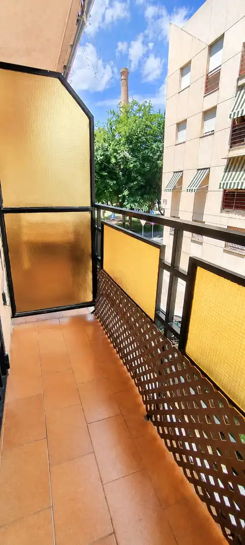 Piso con terraza en venta en Calle Beatriz Enríquez