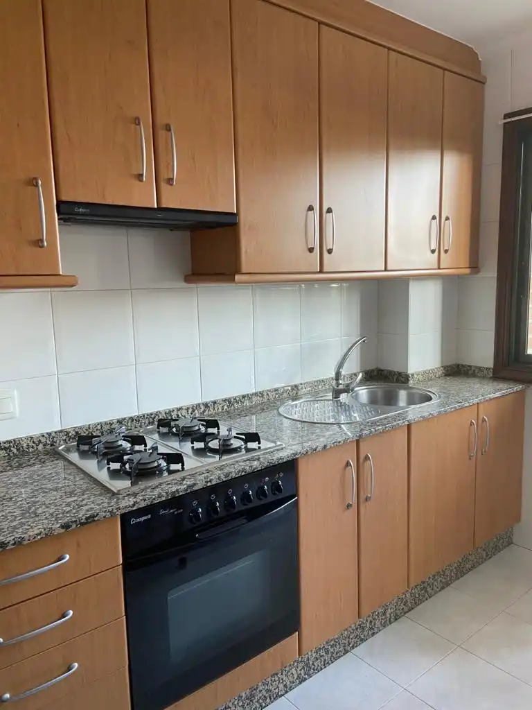 Cocina de Piso de alquiler en Pontevedra Capital  con Calefacción, Trastero y Horno