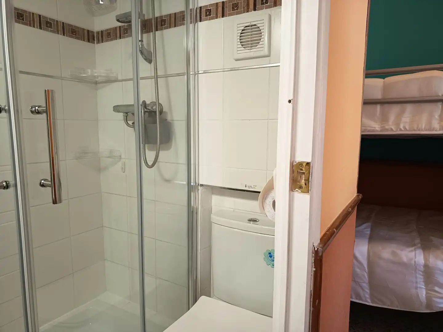 Baño de Piso en venta en Mont-roig del Camp con Aire acondicionado y Terraza