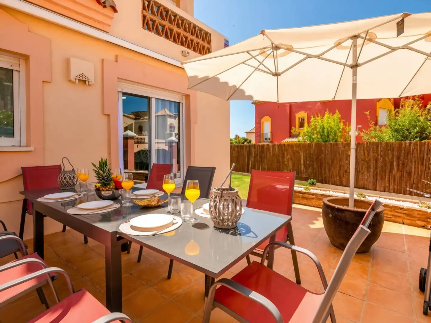 Terrassa de Casa adosada en venda en Marbella amb Aire condicionat, Jardí privat i Terrassa
