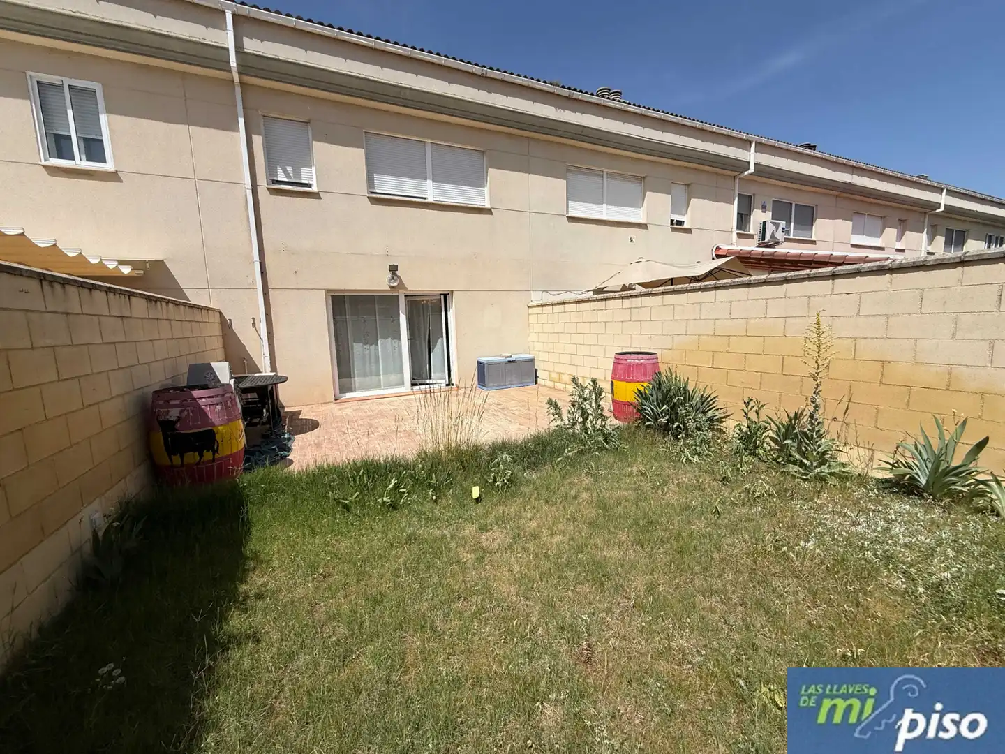 Jardí de Casa adosada en venda en Cabezón de Pisuerga amb Calefacció, Jardí privat i Parquet
