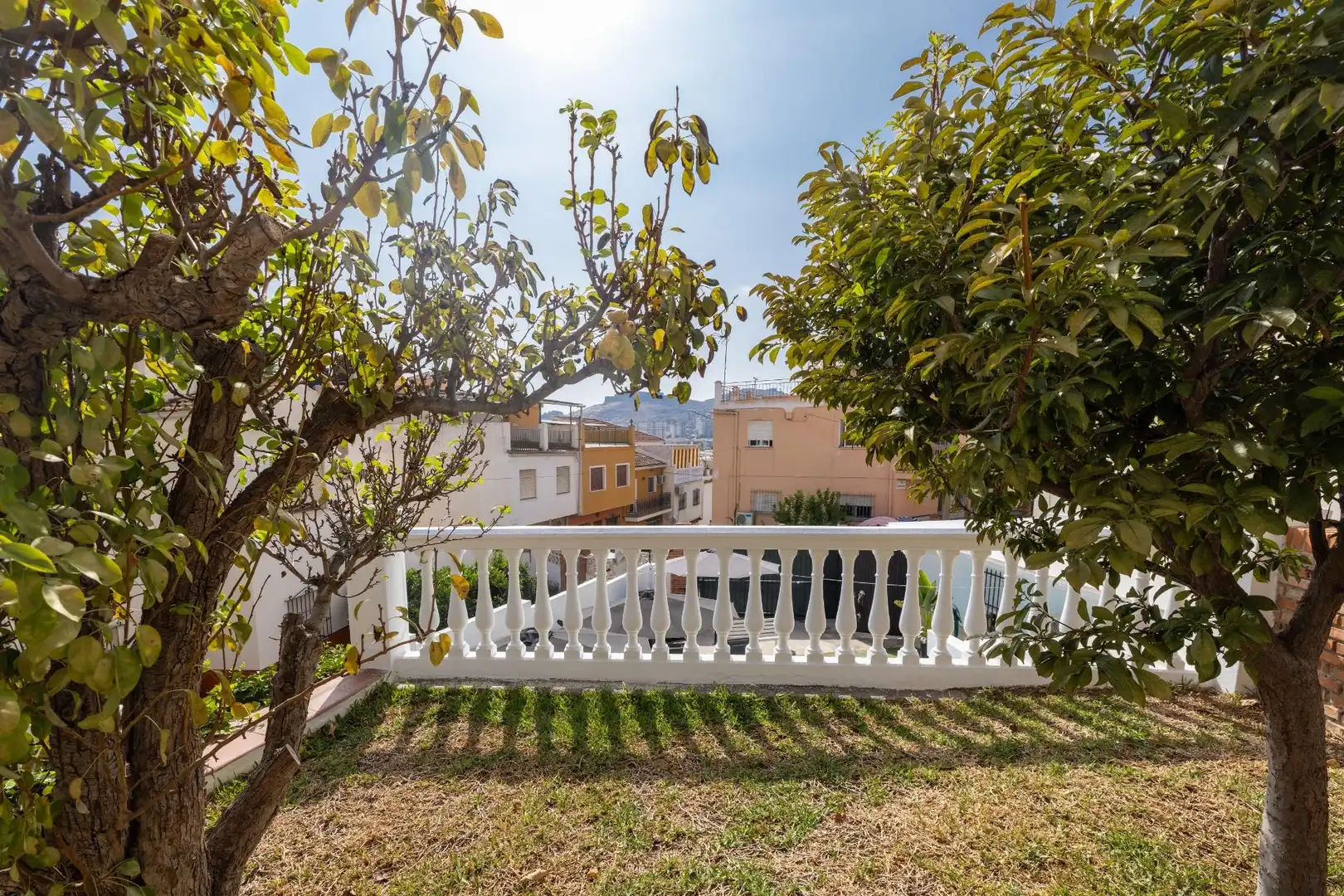 Casa aparellada en venda a Calle SERRANO PARRES, imagen 5