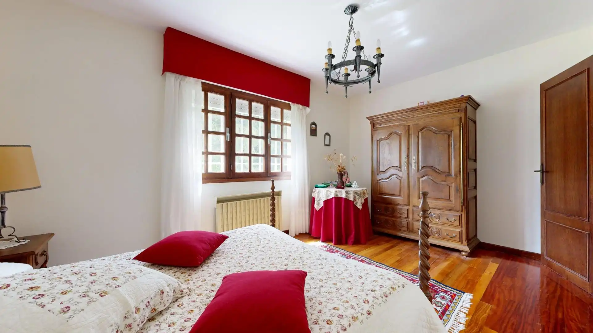 Dormitori de Casa o xalet en venda en Valle de Mena amb Jardí privat i Terrassa