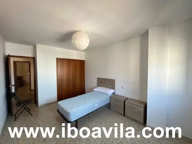 Bedroom of Flat for rent in Pontevedra Capital   with Heating, Furnished and Oven