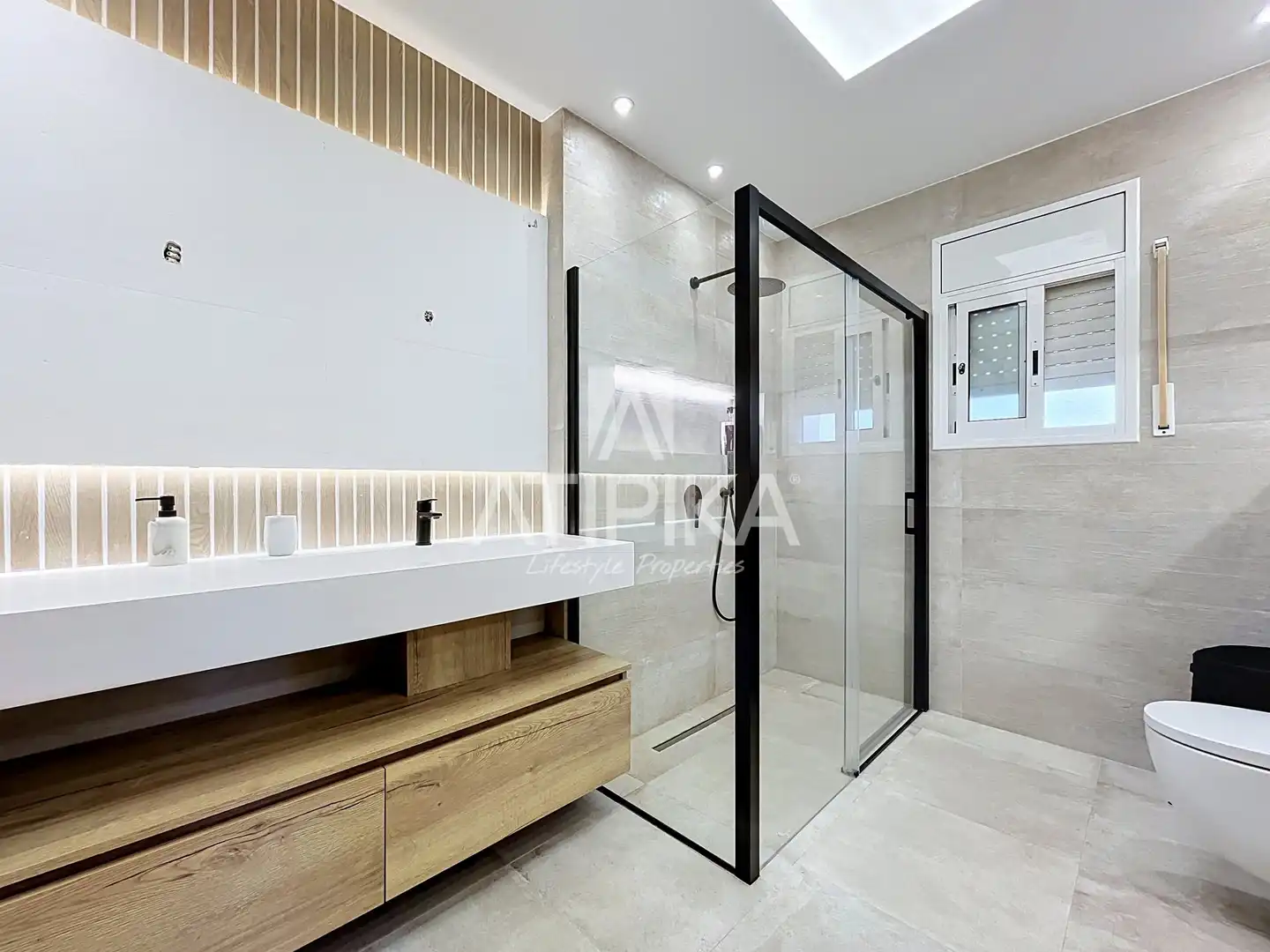 House with pool to rent in Les Botigues de Sitges, imagen 24