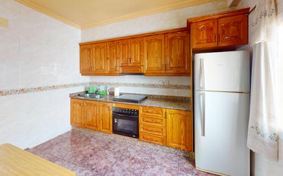 Kitchen of Flat for sale in Elche / Elx  with Air Conditioner, Furnished and Oven